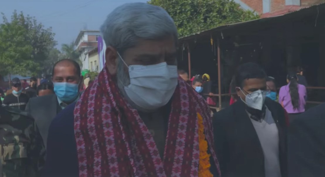 स्वास्थ्यमन्त्रीद्वारा बुटवलमा खोप अभियानको निरिक्षण, अग्रपंतिमा रहेका सबैलाई खोप लगाउन आग्रह
